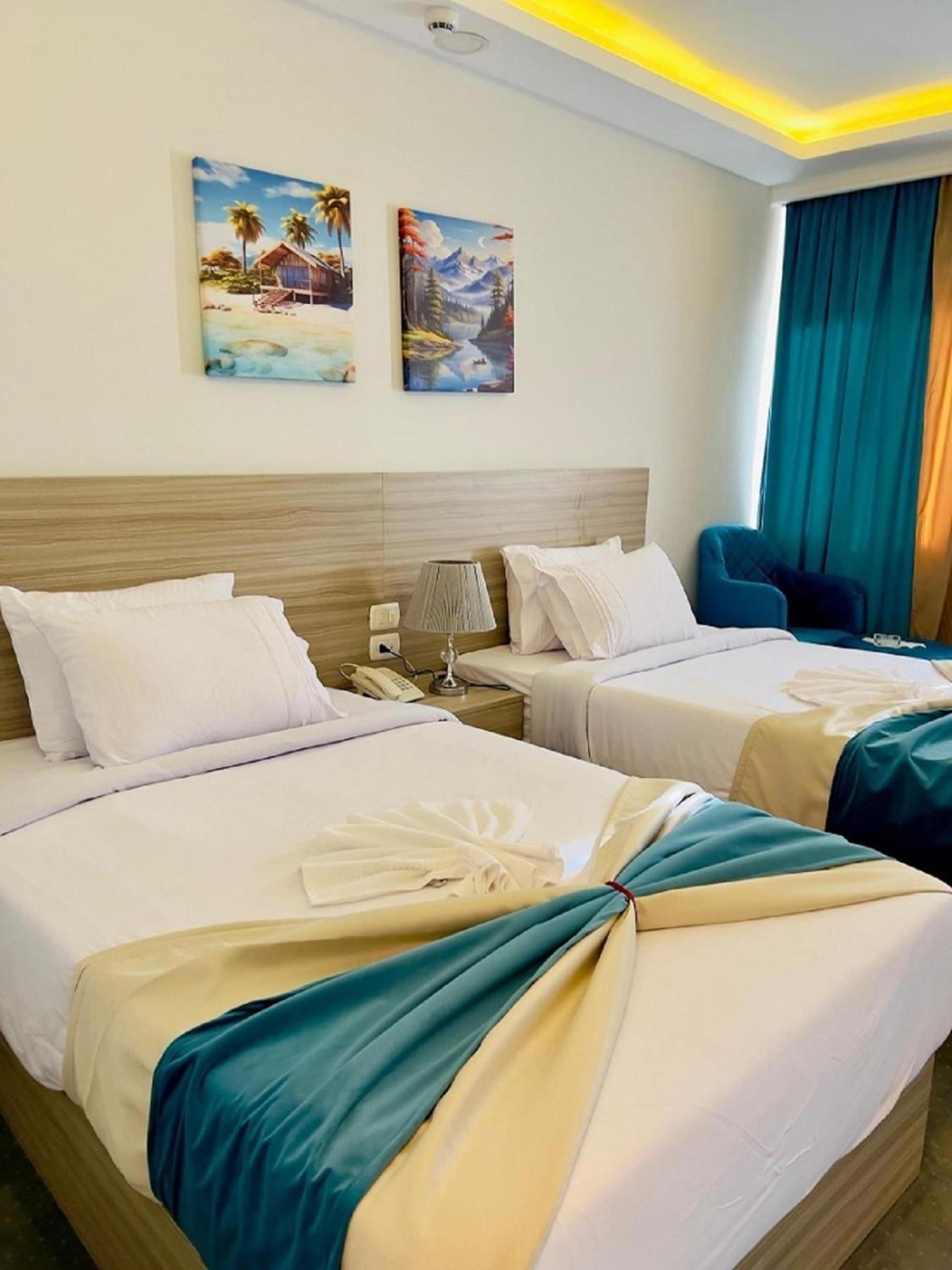 Mar Charbel Hotel Кайро Екстериор снимка