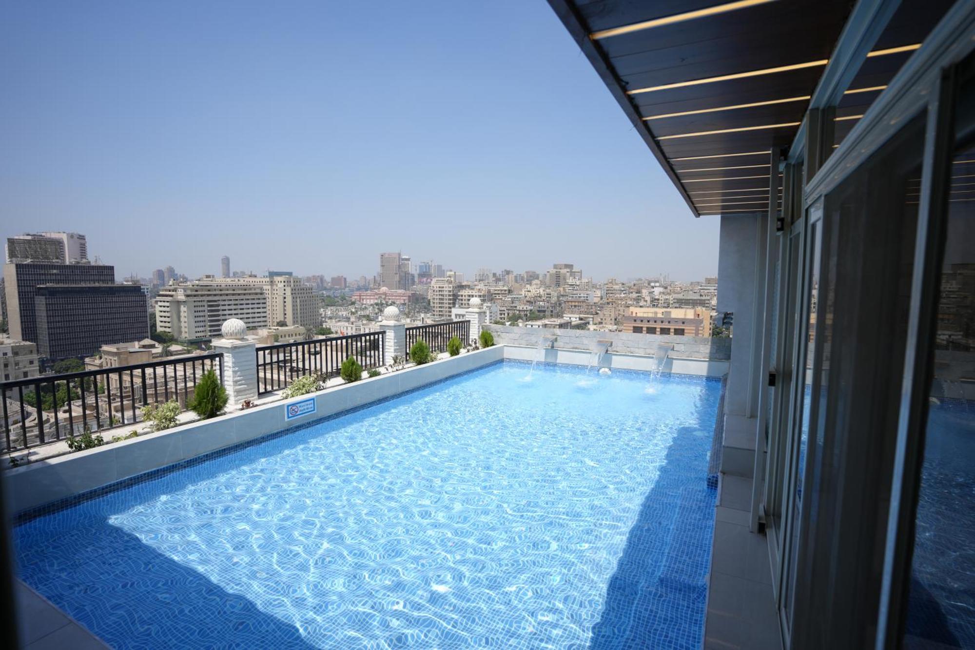 Mar Charbel Hotel Кайро Екстериор снимка